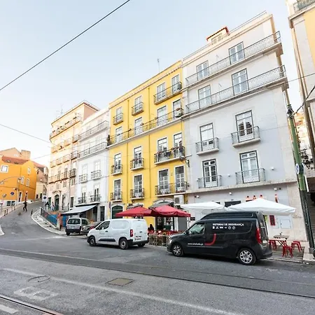 Bica Contemporary Historic 2 Bedroom 아파트