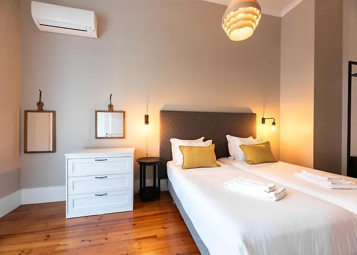 Bica Contemporary Historic 2 Bedroom