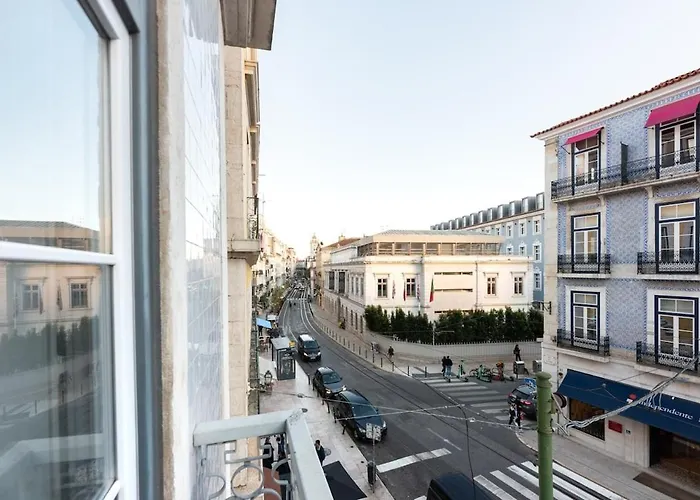 Bica Contemporary Historic 2 Bedroom Apartman *