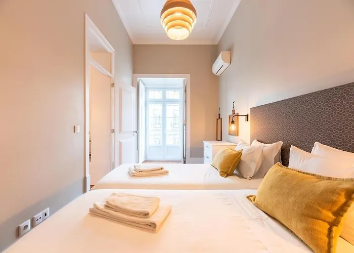 Apartman Bica Contemporary Historic 2 Bedroom *