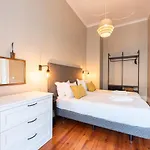 Bica Contemporary Historic 2 Bedroom Apartament