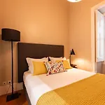Bica Contemporary Historic 2 Bedroom *