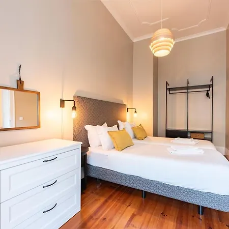 Bica Contemporary Historic 2 Bedroom Appartamento