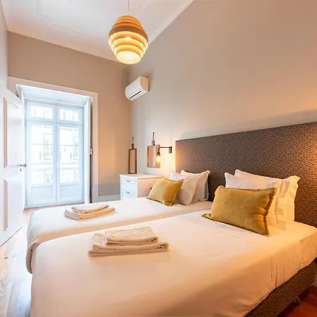 Bica Contemporary Historic 2 Bedroom Lisbona