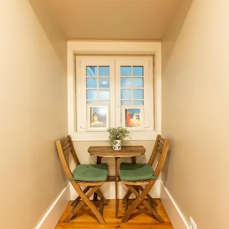 Bica Contemporary Historic 2 Bedroom Лиссабон