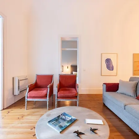 Bica Contemporary Historic 2 Bedroom Lisbona